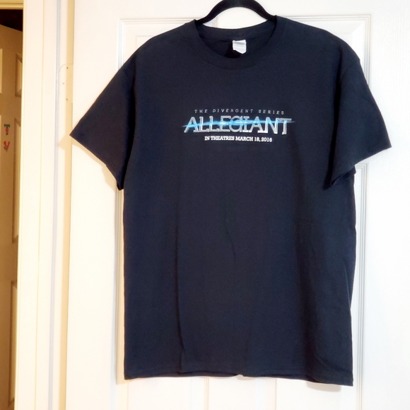 •The Divergent Series•UNISEX•Allegiant•Movie•Lg. - Picture 2 of 16